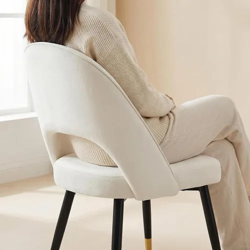 Vista 3 de LukeAlon Juego de 2 sillas de comedor clásicas de terciopelo, sillas de cocina tapizadas con respaldo abierto con patas de metal, sillas laterales