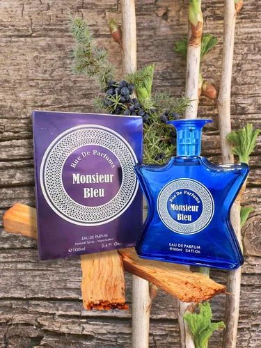 Vista 2 de MONSIEUR BLEU POUR HOMME EAU DE PARFUM 3.4 FL. Oz Fragancia aromática amaderada para hombre.
