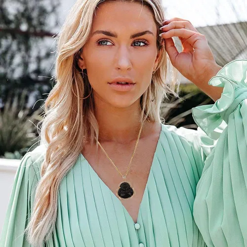 Vista 5 de ASGIFT Collar de Buda sonriente con circonita cúbica, colgante de Buda de jade verde con cadena chapada en oro de 18 quilates, collar de Buda