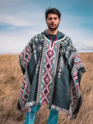 Vista 6 de Poncho for men - Alpaca wool - Clint Eastwood - Daryl Dixon - Men Poncho - Handamade products - Cowboy Serape Shawl