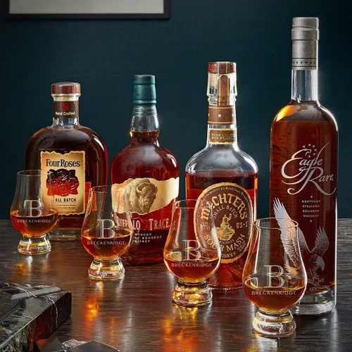 Vista 4 de Vaso de whisky Glencairn personalizado - Vasos personalizados grabados con láser por Home Wet Bar Vasos perfectos para el conocedor actual
