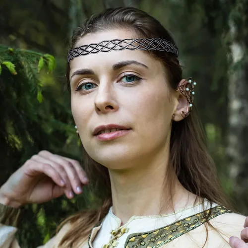Vista 2 de Coteeza Fairy Circlet Medieval Crown Handmade Viking Braided Headpiece Celtic Headband Tiara Silver and Black Renaissance Cosplay fashion Hair