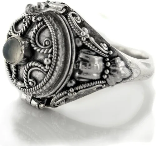 Vista 5 de Medallón medieval de plata de ley con veneno de cruz y granate, ónix o anillo de piedra lunar (tamaños 6, 7, 8, 9, 10)
