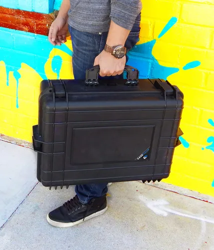 Vista 3 de Casematix XL - Funda de juego impermeable compatible con Valve Index VR auriculares, controladores y accesorios selectos en espuma personalizable