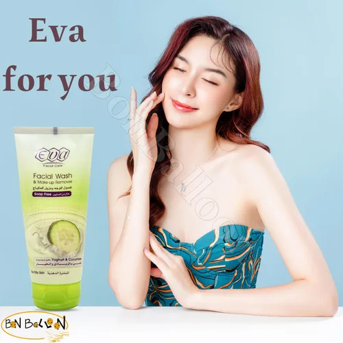 Vista 7 de (5.07 oz /5.1 fl oz) de lavado facial Eva y removedor de maquillaje enriquecido con pepino y yogur. Esta mezcla natural revive tu piel equilibra su