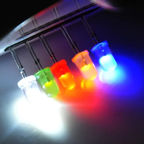 Vista 4 de Gikfun Kit surtido de luces LED de 0.197 in para Arduino (paquete de 100 piezas) EK8437