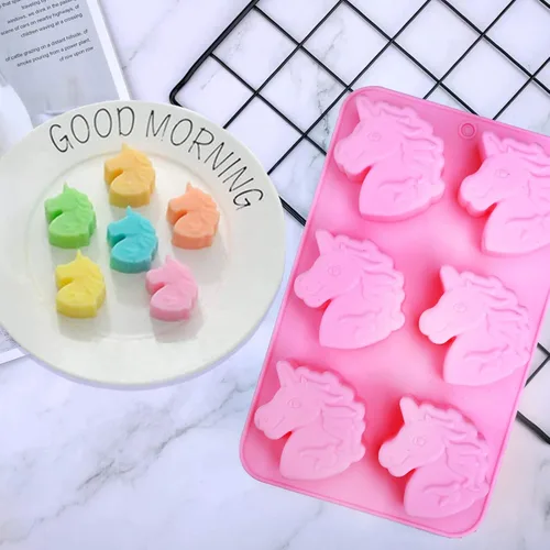 Vista 4 de Molde de silicona de unicornio para crayones de caballo, molde de silicona para bombas de baño de unicornio, moldes para jabón, dulces, chocolate
