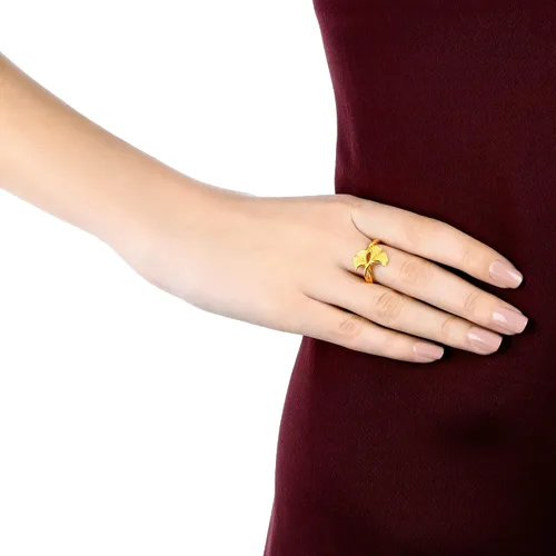Vista 2 de CHOW SANG SANG 999.9 24K Oro Chino Boda Colección Precio por Peso 0.16 oz Oro Ginkgo Hojas Anillo para Mujeres y Ocasión de Boda 89883R Tamaño 13