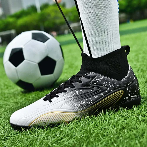 Vista 6 de KAONSUFS Zapatos de fútbol para niños grandes, tacos de fútbol altos, con cordones, antideslizantes, para interiores, fútbol sala
