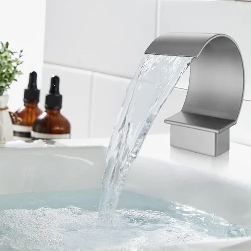 Vista 4 de Grifo de bañera en cascada con ducha de mano: EVERSTEIN Roman - Juego de grifos de bañera con rociador de mano, filtro de bañera de latón macizo