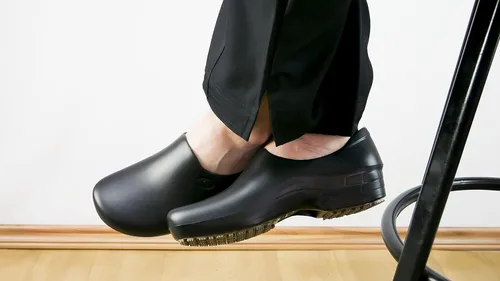 Vista 9 de Sticky Pro Shoes - Zapatos de lactancia para mujer impermeables antideslizantes para mujer