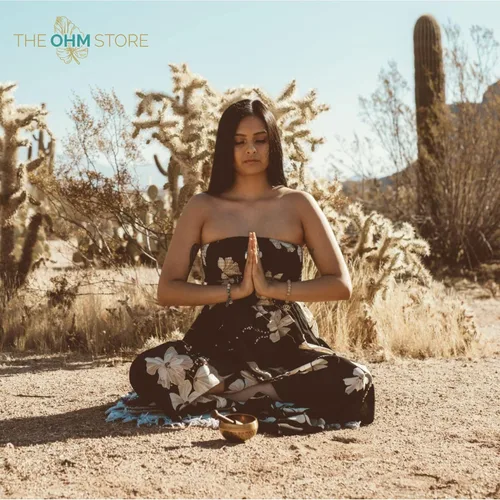 Vista 3 de Juego de regalo de cuenco cantante tibetano hecho a mano – Cuenco de sonido de 3.5 pulgadas para meditación, curación de sonido y yoga – Regalo
