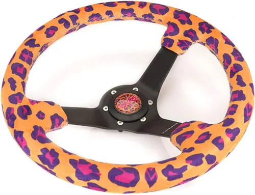 Vista 3 de NRG Innovations NRG-RST-036MB-SV-OR - Volante deportivo reforzado de 13.780 in (3 pies de profundidad), estampado de leopardo naranja salvaje