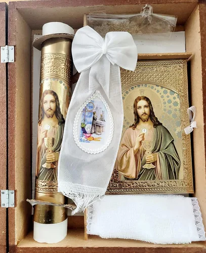 Vista 3 de Vela para Primera Comunion de Nino con Caja de Madera del Sagrado Corazon de Jesus con 12 Servilletas