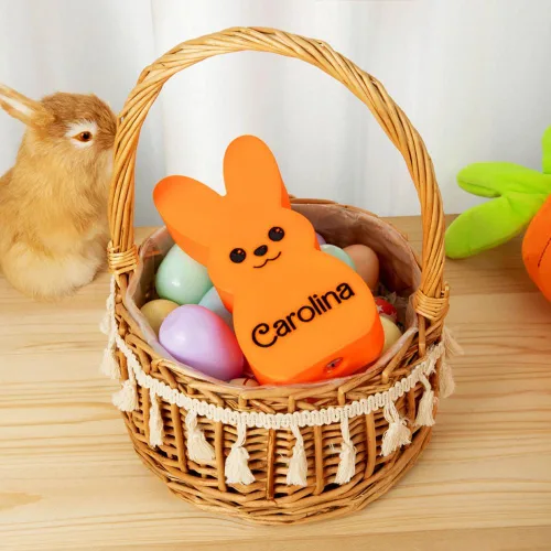Vista 4 de callie Adorno de luz LED de Pascua personalizado para niños, diseño de conejito de plástico con nombre personalizado, decoración del hogar, regalo