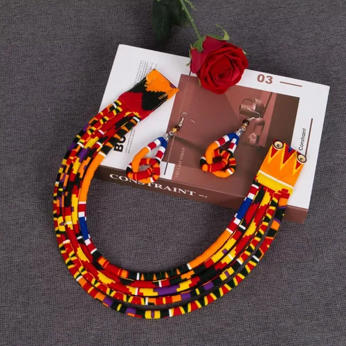 Vista 3 de BintaRealWax Conjunto de collar africano y pendientes Ankara con estampado de tela multicapa de cuerda tejida gargantilla en capas