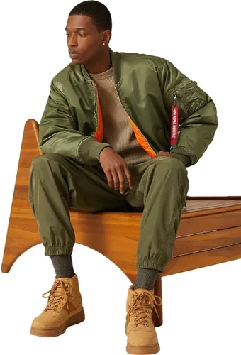 Vista 6 de Alpha Industries MA-1 chaqueta de aviador para hombres.