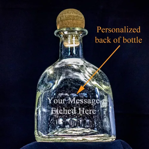 Vista 2 de Botella/Decantador Personalizado Grabado de Tequila Patrón VACIO (Reemplazo compatible para botella de Patrón)