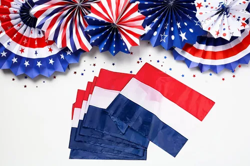 Vista 2 de Paquete de 2 decoraciones grandes de bandera patriótica de Estados Unidos para el Día de los Caídos del 4 de julio, grande, rojo, blanco y azul, 18