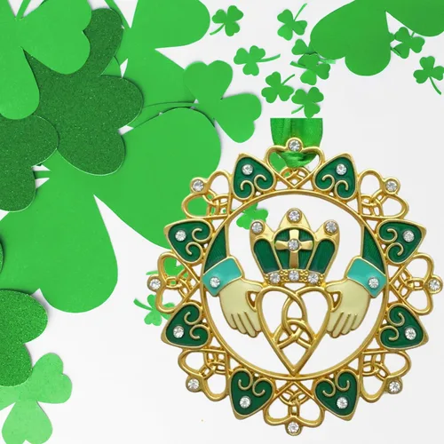 Vista 2 de Adornos de Navidad irlandeses – Diseño Claddagh dorado con joyas y esmalte – Caja de regalo con poema irlandés – Bolsa de almacenamiento de regalo