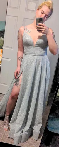 Vista 4 de Vestidos largos de graduación con purpurina, vestido de noche brillante con abertura, tirantes delgados, cuello en V, vestidos formales