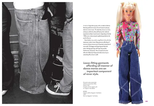 Vista 10 de Barbie Takes the Catwalk A Style Icon's History in Fashion