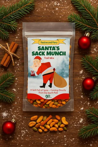 Vista 2 de Santa's Sack Munch Spicy Trail Mix - Divertido diseño de Papá Noel de luna - Regalos comestibles para hombres - Mezcla picante, fabricado