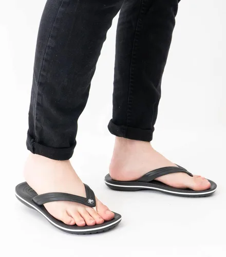 Vista 2 de Crocs - Sandalias unisex Crocband Negro