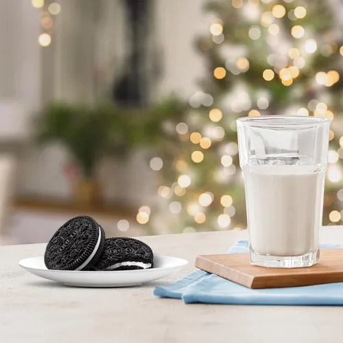 Vista 11 de OREO - Galletas de sándwich de chocolate, Galletas de navidad, 12 paquetes de relleno de calcetín de 4 oz