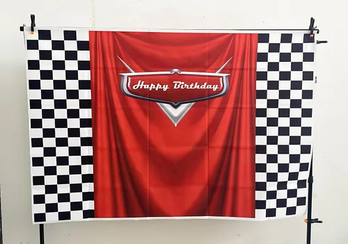 Vista 4 de Fondos de 7 x 5 pies para automóvil con cuadrícula negra y blanca roja con temática de cumpleaños, bandera de carreras roja, fondos de fotos rojos