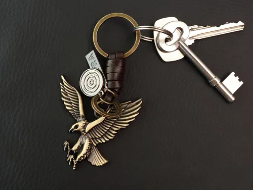 Vista 2 de AuPra Llavero con diseño de pájaro, regalo para mujeres y hombres, de cuero, con diseño de búho, para el hogar, puerta de coche, llavero para niña