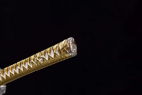 Vista 9 de Katana de calavera dorada hecha a mano de acero 1060 de alto carbono, hoja de espiga completa, espada samurái, cuchillos japoneses realmente