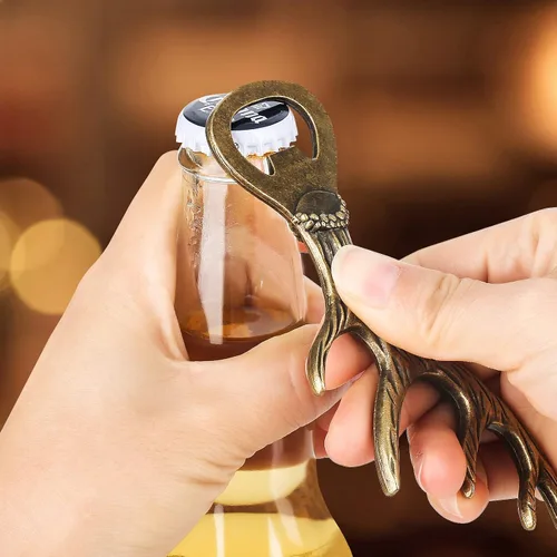 Vista 3 de LKKCHER Abridor de botellas de cerveza con cuernos de ciervo, regalos para mujeres, hombres, esposa, marido, novia, novio, mamá, papá, nuevo hogar