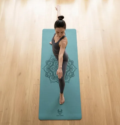Vista 2 de Esterilla de yoga premium de 0.177 in de grosor, antideslizante, con correa, tapete de ejercicio para yoga, pilates profesional, base de goma