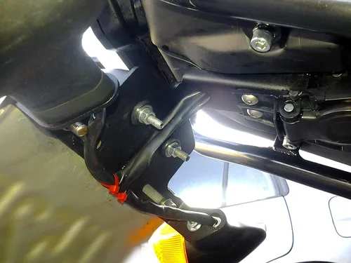 Vista 8 de Eliminador de guardabarros/Tail Tidy para Yamaha FZ-09 / MT-09 - Versión de luz de matrícula OEM