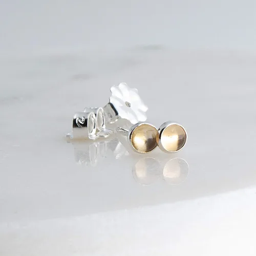 Vista 40 de Aretes pequeños de plata de ley para cartílago, tragus, hélix, múltiples piercings hipoalergénicos, piedra natal para mujer, juego de bisel