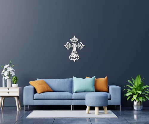 Vista 4 de Ardour Cruz de pared de plata antigua y negra para decoración del hogar. Cruz decorativa de metal para colgar en la pared, 6.5 x 9 pulgadas
