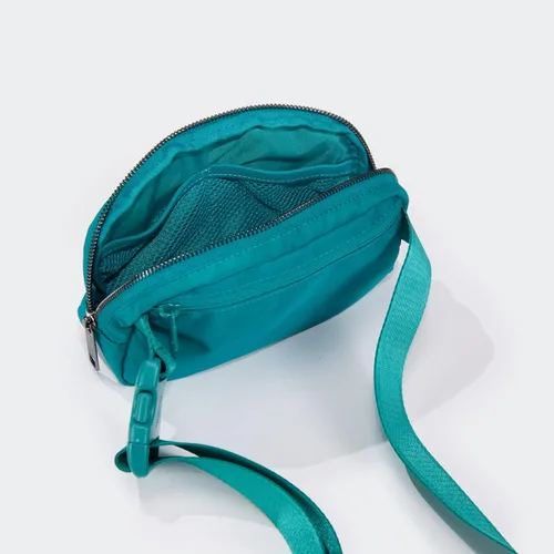 Vista 6 de Pander Everywhere - Riñonera para mujer, cangureras de moda, bolsas cruzadas, bolsa de cinturón para todas partes con correa ajustable, Verde Kelly