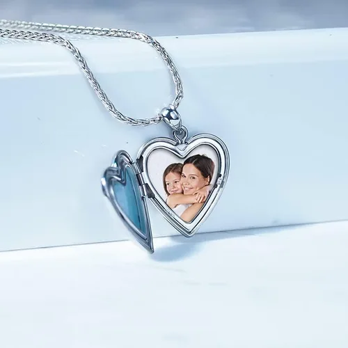 Vista 6 de PicturesOnGold.com Collar con dije de plata de ley con forma de corazón de pata de perro, incluye cadena de 18 pulgadas, Plata esterlina