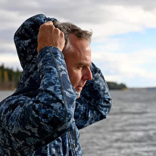 Vista 6 de FORLOH Mens SolAir Technical Hoodie - Lightweight Tactical Sun Hoodie UV Protection Base Layer