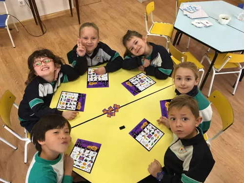 Vista 6 de Funnlot - Juego de bingo de Halloween para 24 jugadores - Juegos de fiesta para niños, aula escolar, actividades familiares - Tarjetas de bingo