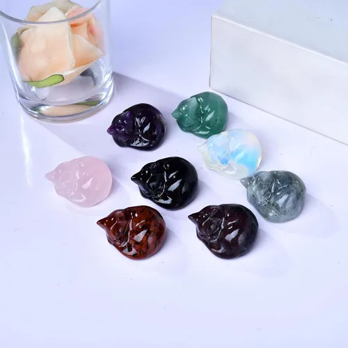 Vista 3 de Decoración de cristales de gato de granate natural, estatua de gato dormido, piedras preciosas pulidas de cristal curativo, piedras preciosas