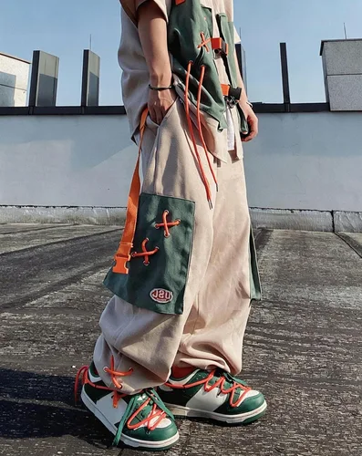 Vista 3 de Niepce Inc - Pantalones de calle para hombre Beige