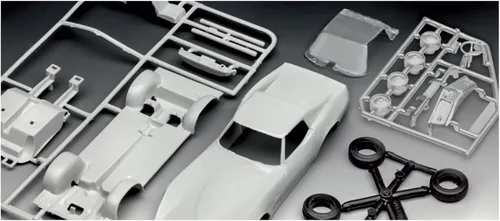 Vista 7 de Revell 1969 Chevrolet Corvette Stingray C3 Kit de modelo de coche todo
