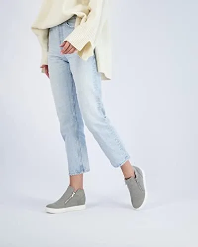 Vista 7 de CUSHIONAIRE Hart Hidden - Tenis de plataforma para mujer, disponibles en modelos anchos