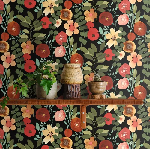Vista 5 de NextWall Garden Dance Floral - Papel tapiz para despegar y pegar (negro azabache y rubí)