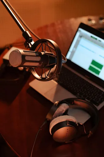 Vista 7 de Beyerdynamic M 90 PRO X - Micrófono de condensador verdadero para el hogar, proyecto, grabación de estudio con conector XLR incl. filtro pop