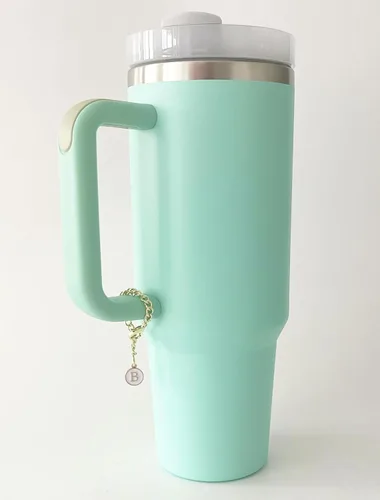 Vista 2 de Tovly Stanley Cup - 2 piezas de accesorios de letras con nombre de identificación inicial con mango personalizado para vaso Stanley