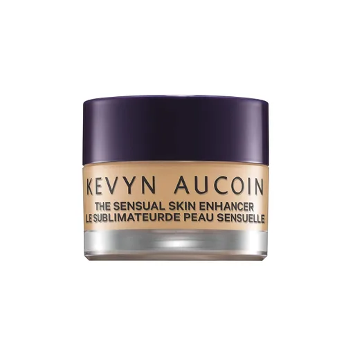Vista 14 de Kevyn Aucoin The Sensual Skin Enhancer - Disponible en 16 tonos: unifica el tono de la piel. Fundación todo en uno, corrector, resaltado y contorno.