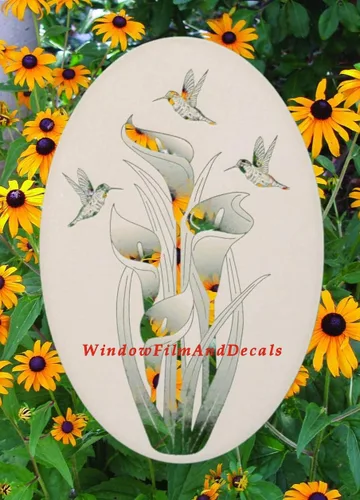 Vista 3 de Lily & Hummingbirds - Calcomanía ovalada para ventana, vinilo de vidrio, 21 x 33 pulgadas, color blanco con elementos de diseño transparentes